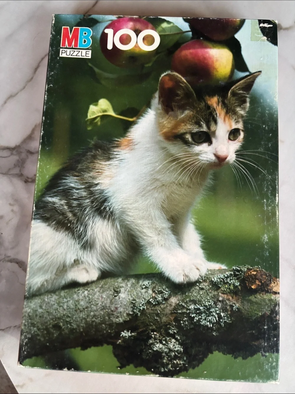 MB Puzzle 100-Piece Kit - Calico Kitten Design (White, Orange, Black)